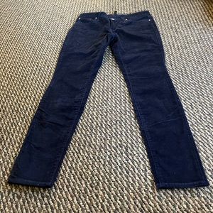 Gap Women’s 1969 Corduroy skinny jeans size 6 new without tags color navy